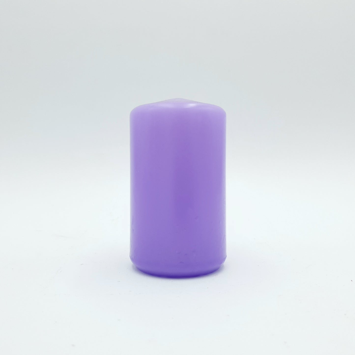 Pulverspiestā svece ⌀ 6x10 cm, ceriņu