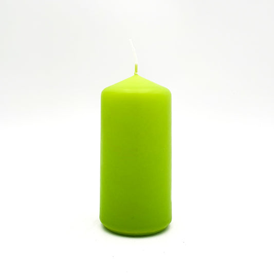 Powderpressed candle ⌀ 6x12 cm, green