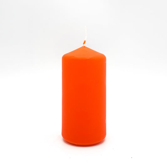 Pulverspiestā svece ⌀ 6x12 cm, oranža