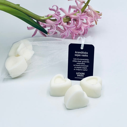Scented soy wax "Hearts" with lavender essential oils