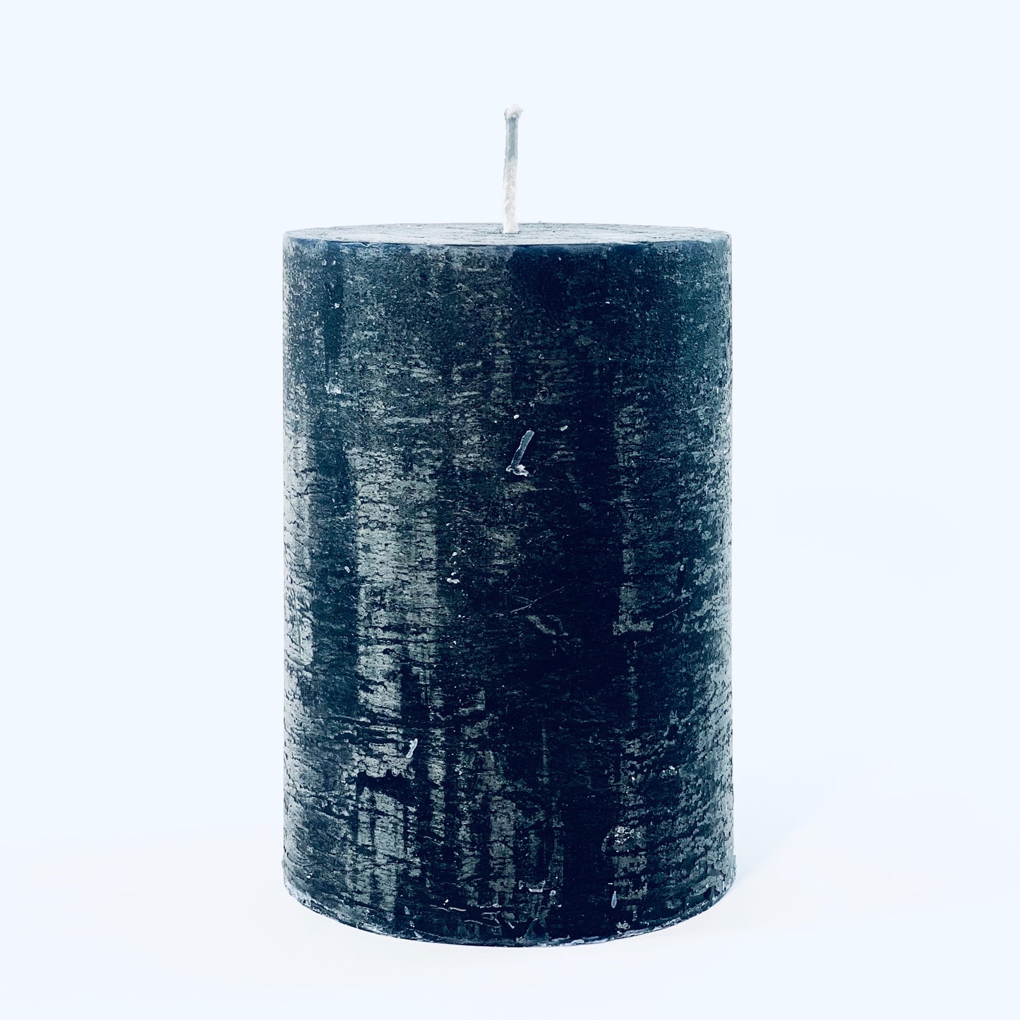 Svece cilindrs ⌀ 7x10 cm, melna.
