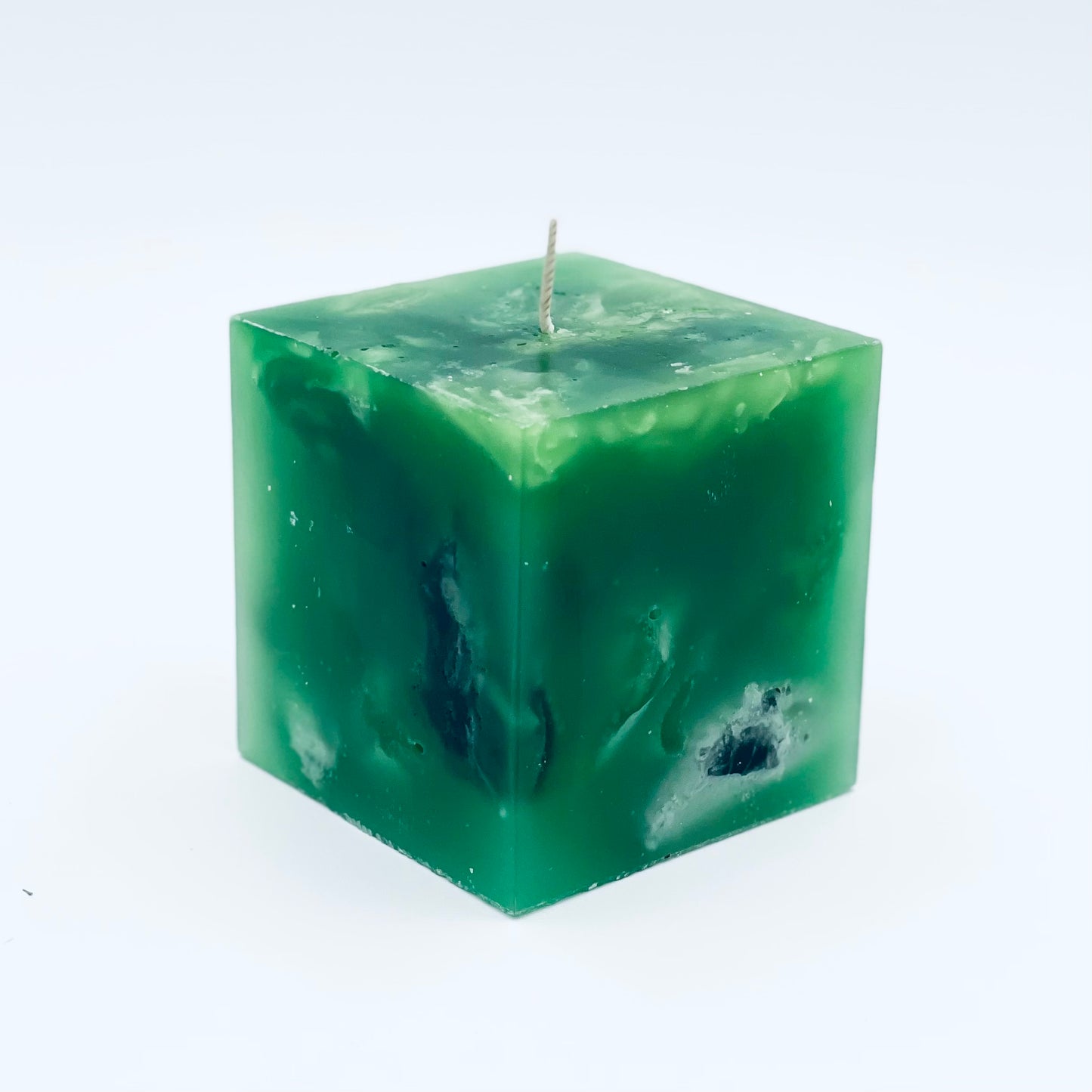 Dizaina svece “Marmora Kubs”, zaļa
